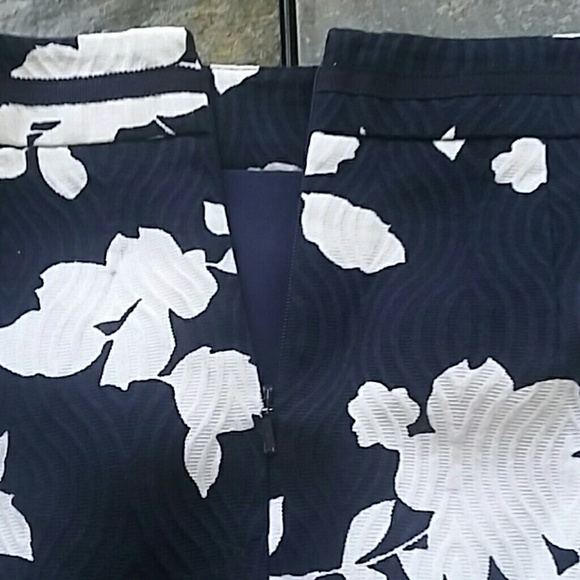 4/20 Talbots skirt - Picture 3 of 3
